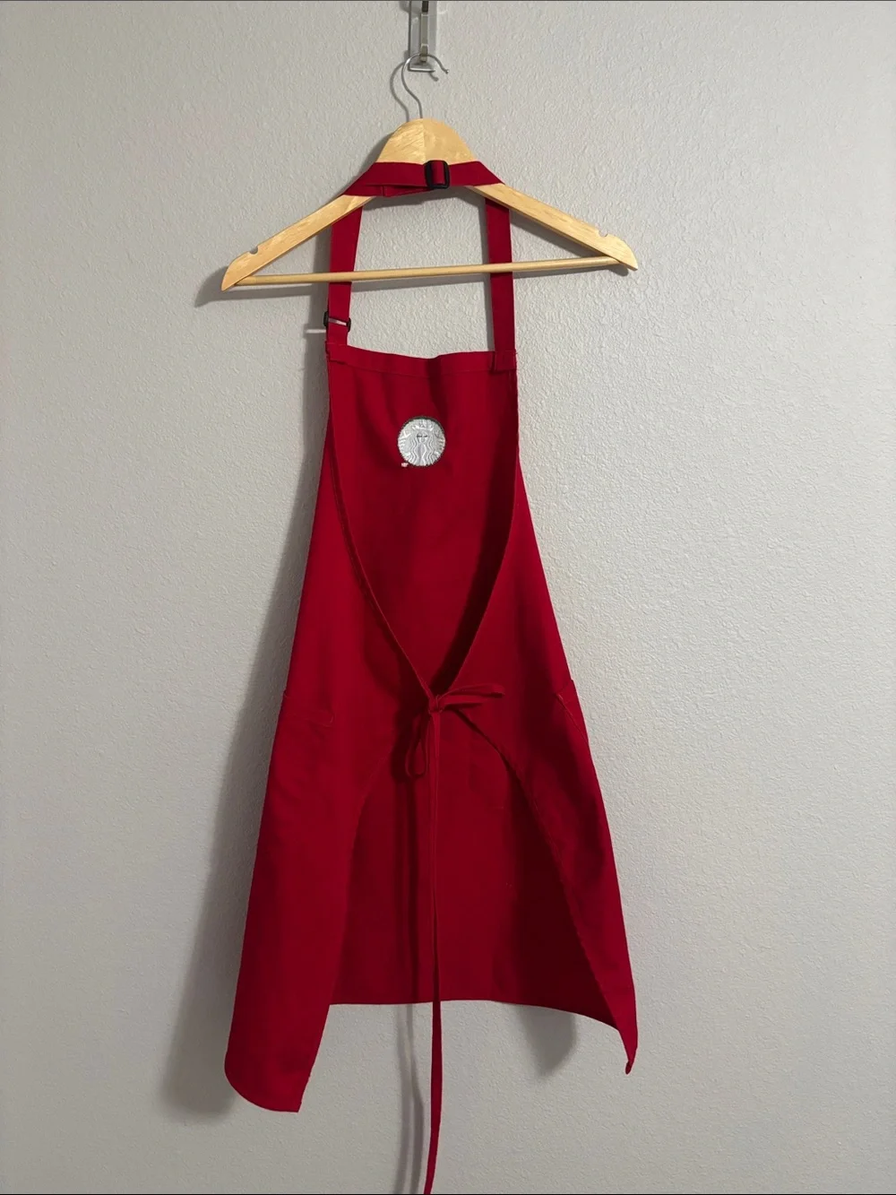 Starbucks Red Double-Pocket Cotton Apron with Logo Holiday
